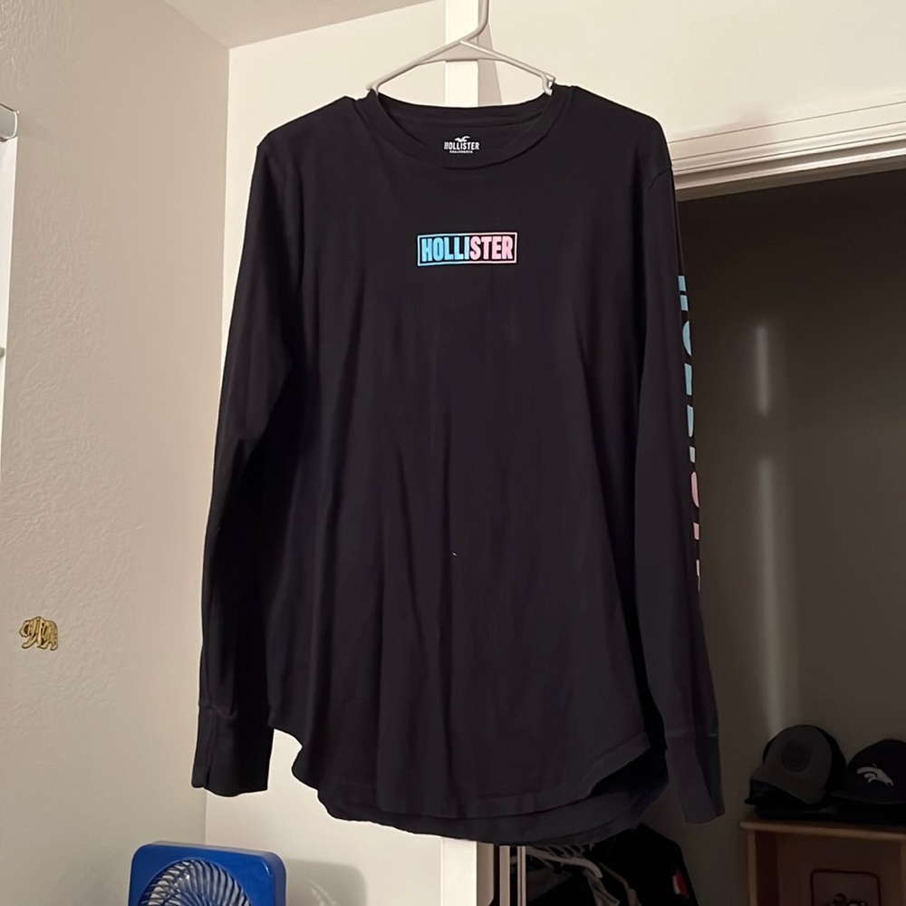 Hollister long sleeve tee